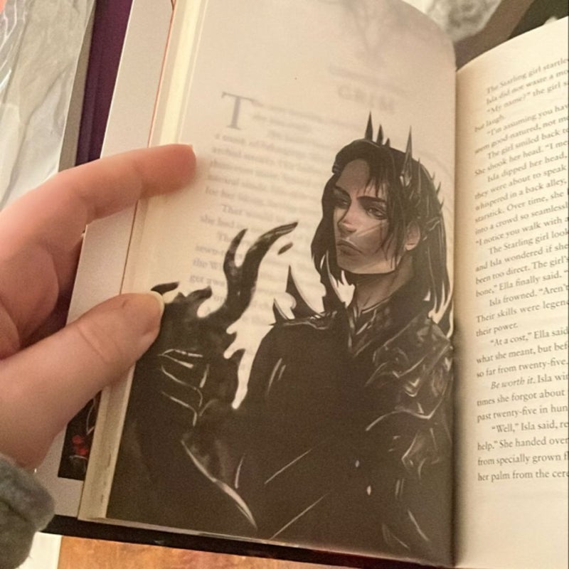 Lightlark (Special Edition) with Page Overlays
