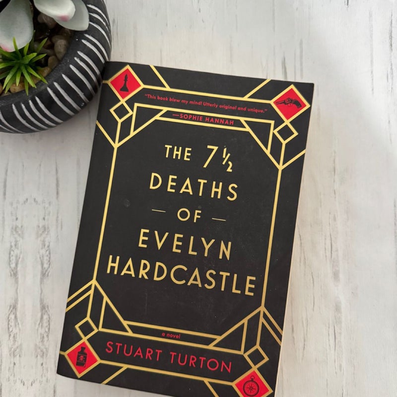 The 7½ Deaths of Evelyn Hardcastle