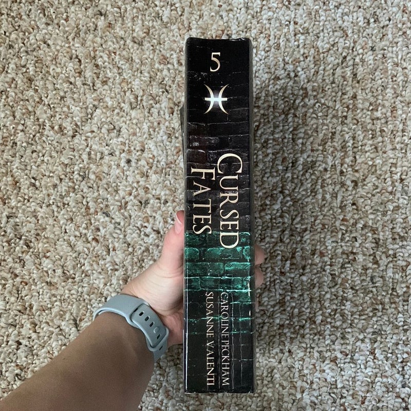 Zodiac Academy: Cursed Fates - 1st edition 