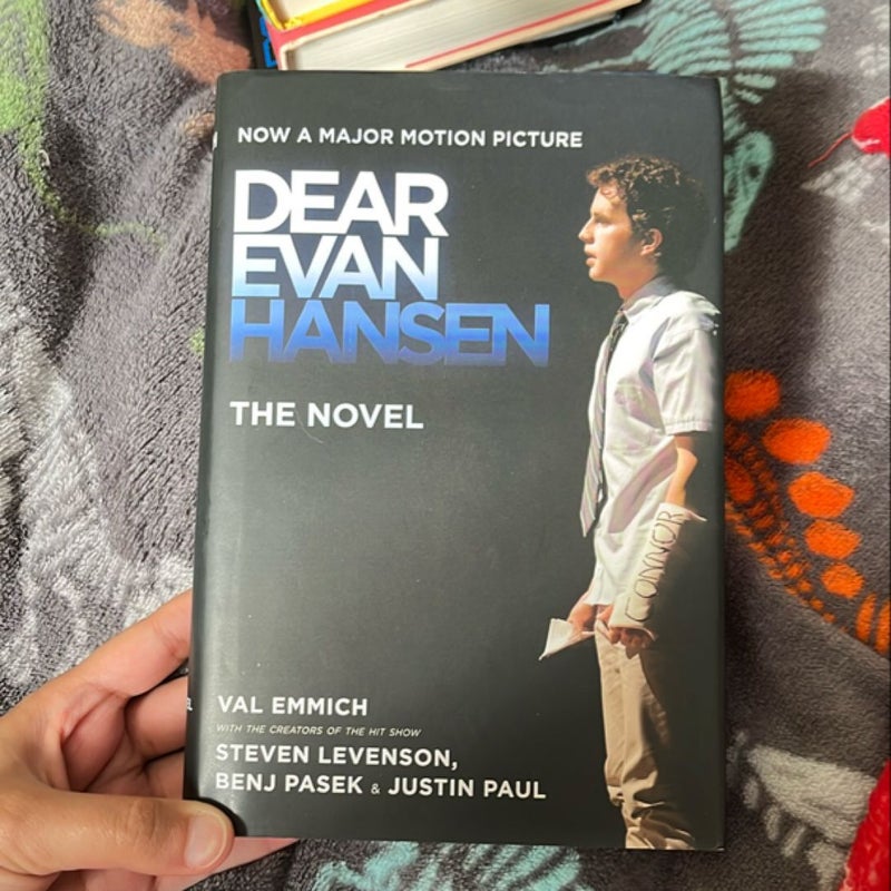 Dear Evan Hansen: the Novel