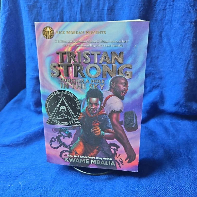 Tristan Strong Punches a Hole in the Sky (a Tristan Strong Novel, Book 1)