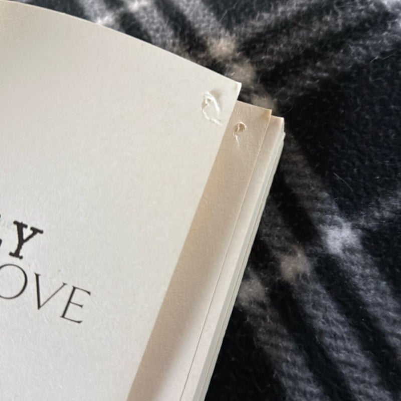 💥 Ugly Love