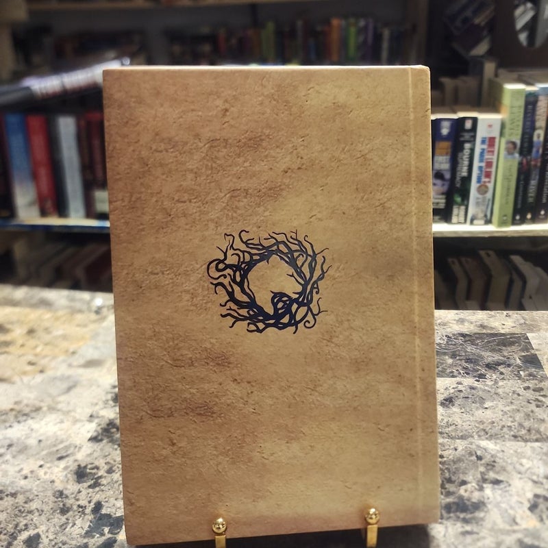 Serafina and the Black Cloak (the Serafina Series Book 1)