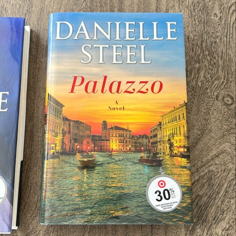 Bundle of 4 Danielle Steel Books