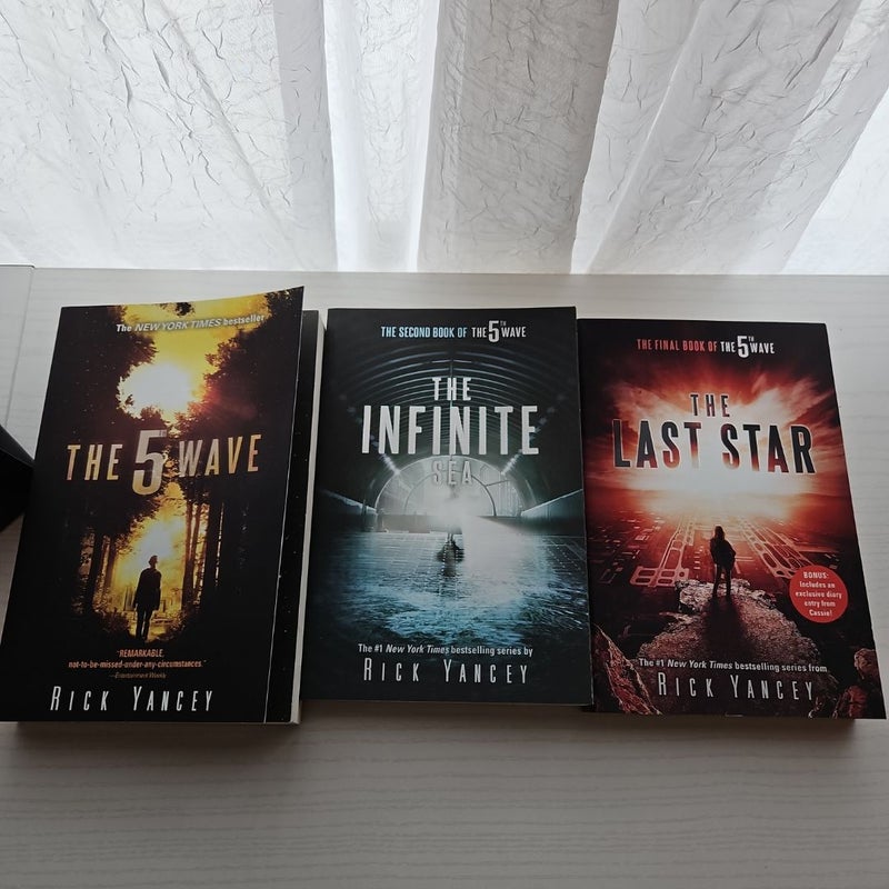 The 5th Wave Collection