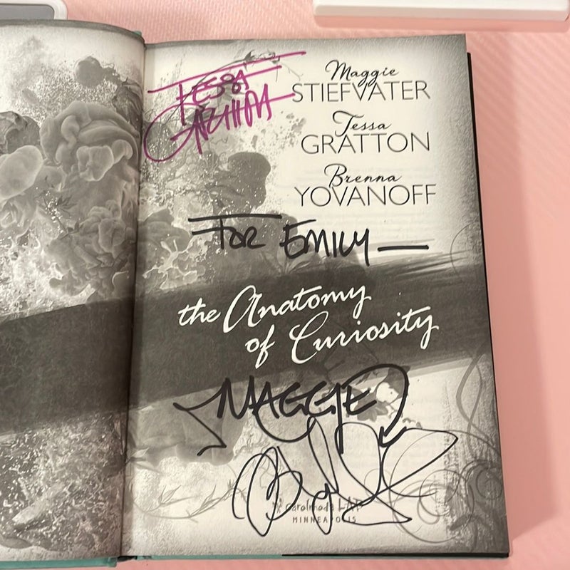 Signed! The Anatomy of Curiosity