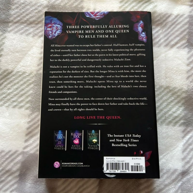 Court of the Vampire Queen SIGNED