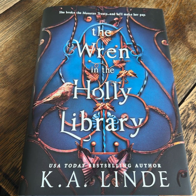 The Wren in the Holly Library (Deluxe Limited Edition)