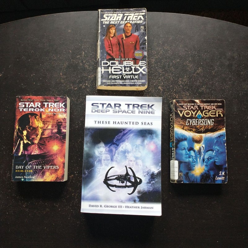 Star Trek Bundle: Deep Space Nine-These Haunted Seas, The Next Generation-Double Helix, Voyager-Cybersong, Terok Nor-Day Of Vipers