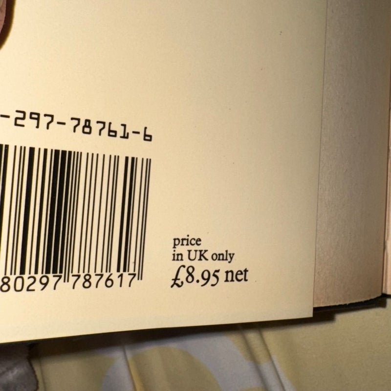 BOOKS OF BLOOD VOLUMES 1-6 SIGNED