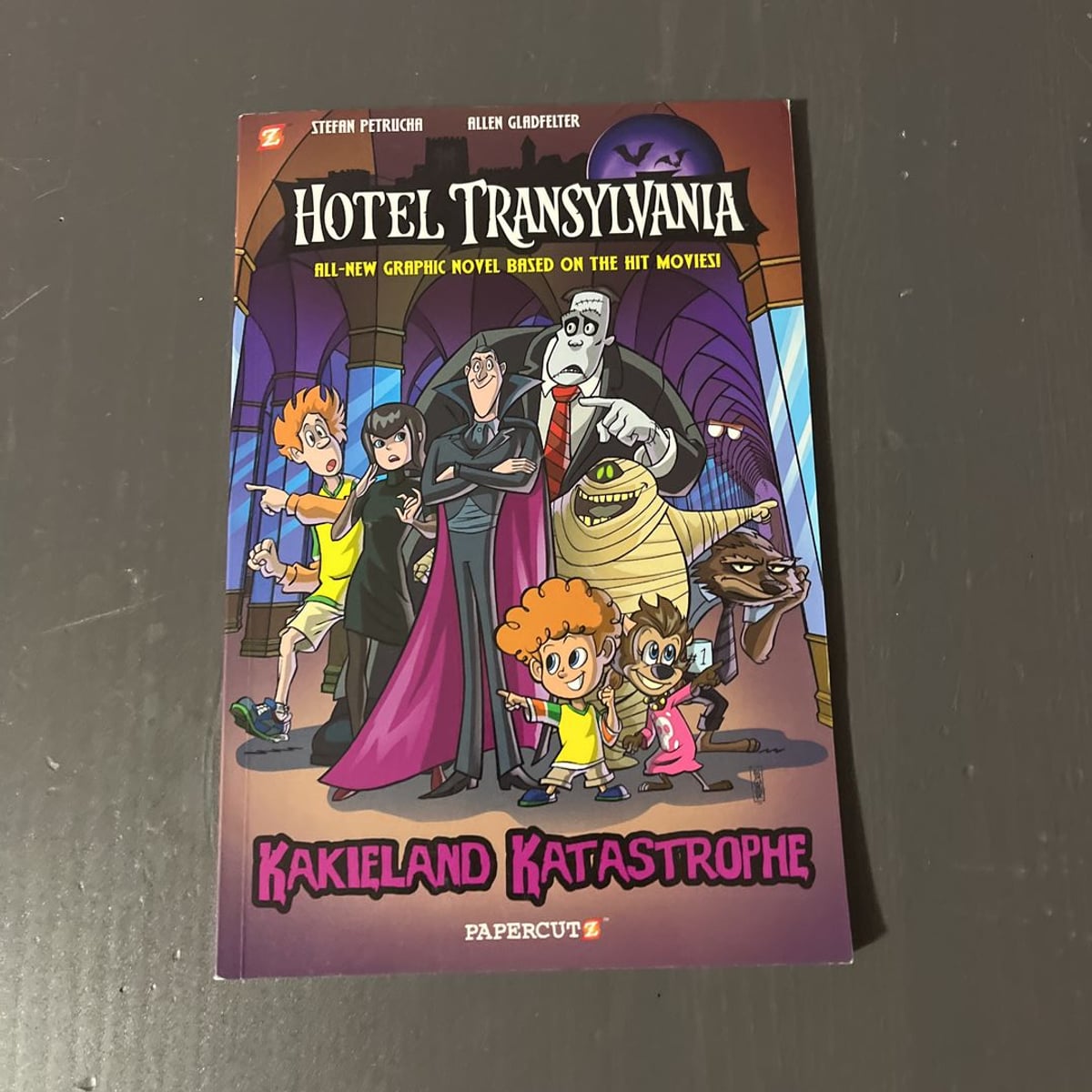 hotel-transylvania-graphic-novel-vol-1-by-stefan-petrucha-stefan-petrucha