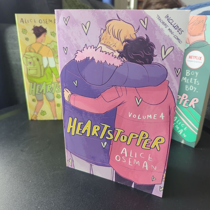 *BUNDLE* Heartstopper vol. 1, 2, 3, & 4 