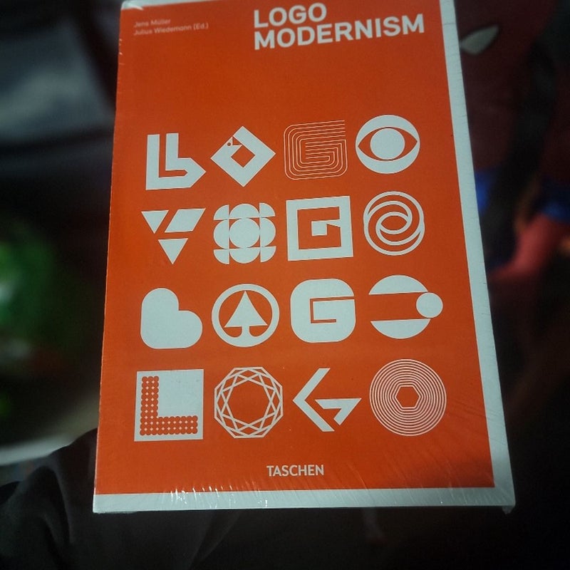 Logo Modernism