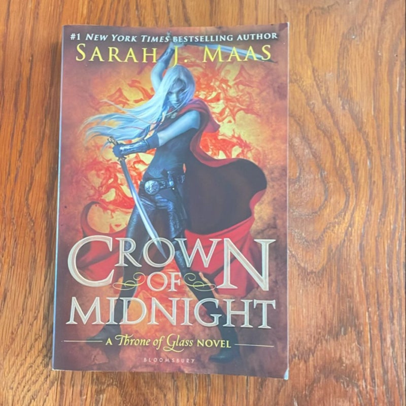 Crown of Midnight - OOP edition