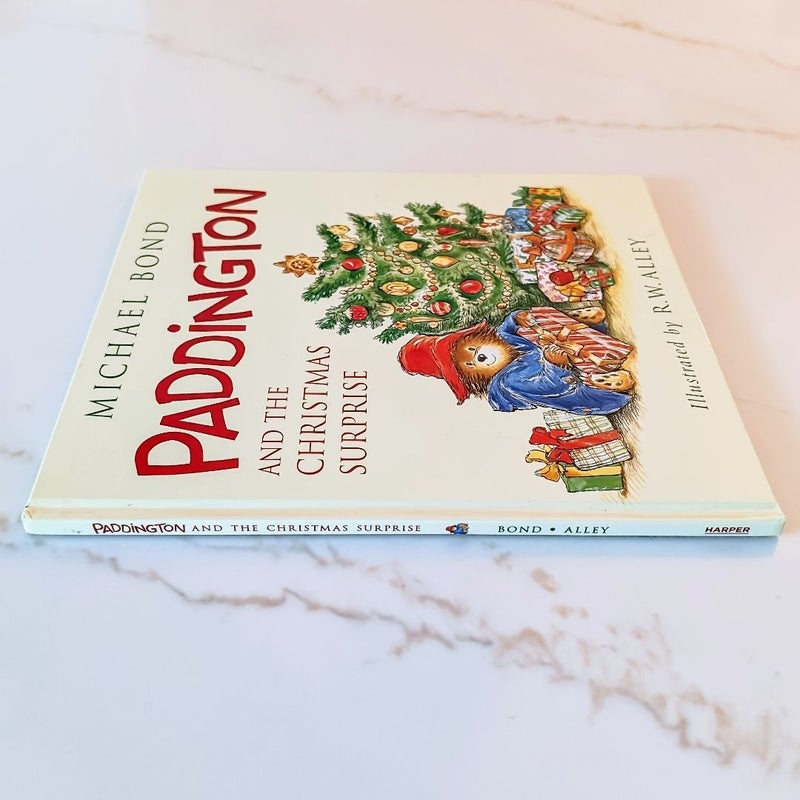 Paddington and the Christmas Surprise 