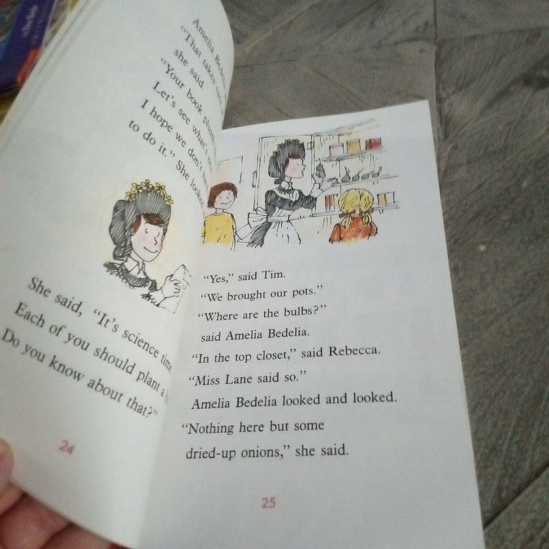 Children's books (4)