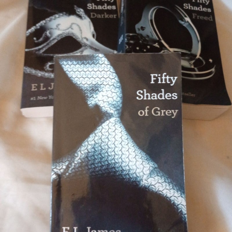 Fifty Shades of Grey Vilume 1-2- 3 Paperback 