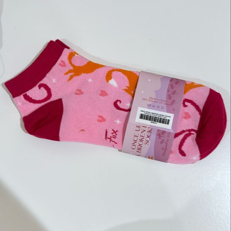 Fairyloot Item Bundle: Daughter of the Moon Goddess blanket, Once Upon a Broken Heart socks, A Tempest of Tea book sleeve, A Language of Dragons headband, and The Rose Bargain embroidery kit