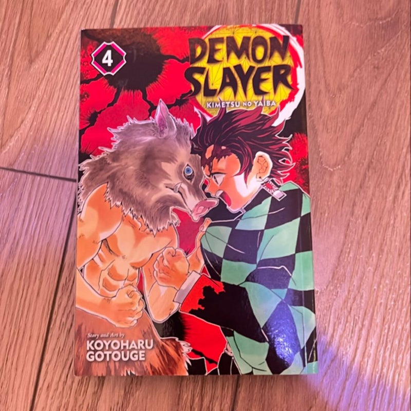 Demon Slayer: Kimetsu No Yaiba, Vol. 4