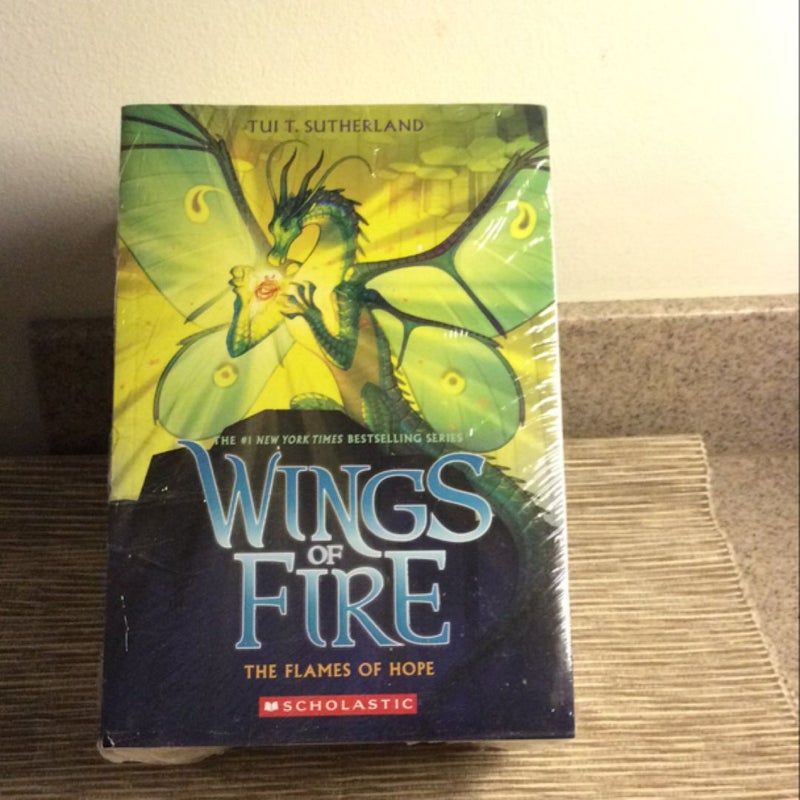 Wings of Fire Bundle Volumes  #11-15