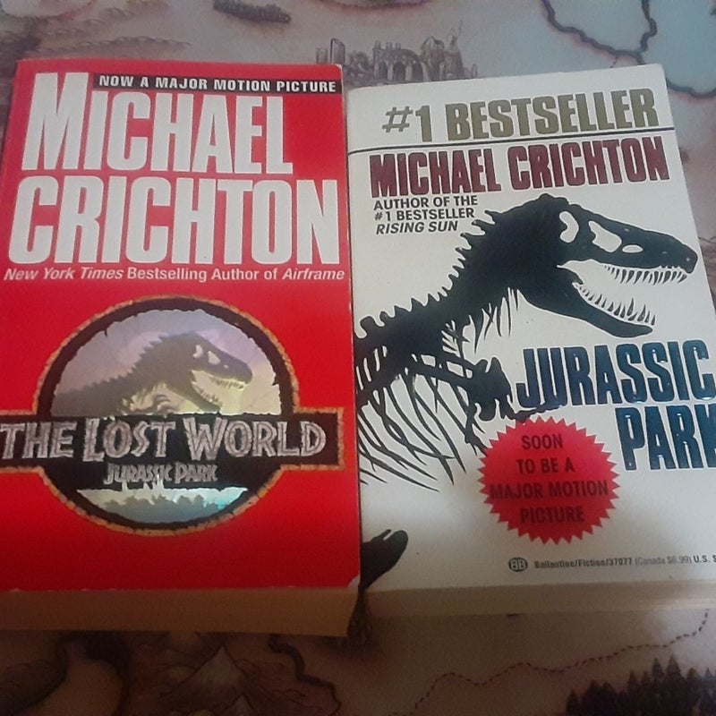Jurassic Park and Lost World paperback book lot 