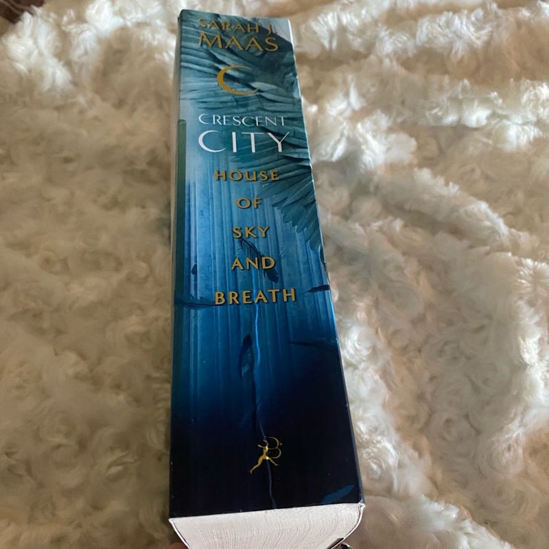 House of Sky and Breath (B&N Exclusive Edition) (Crescent City
