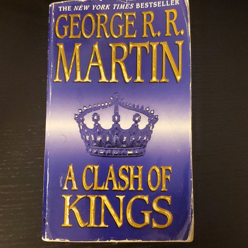 A Clash of Kings by George R. R. Martin, Paperback