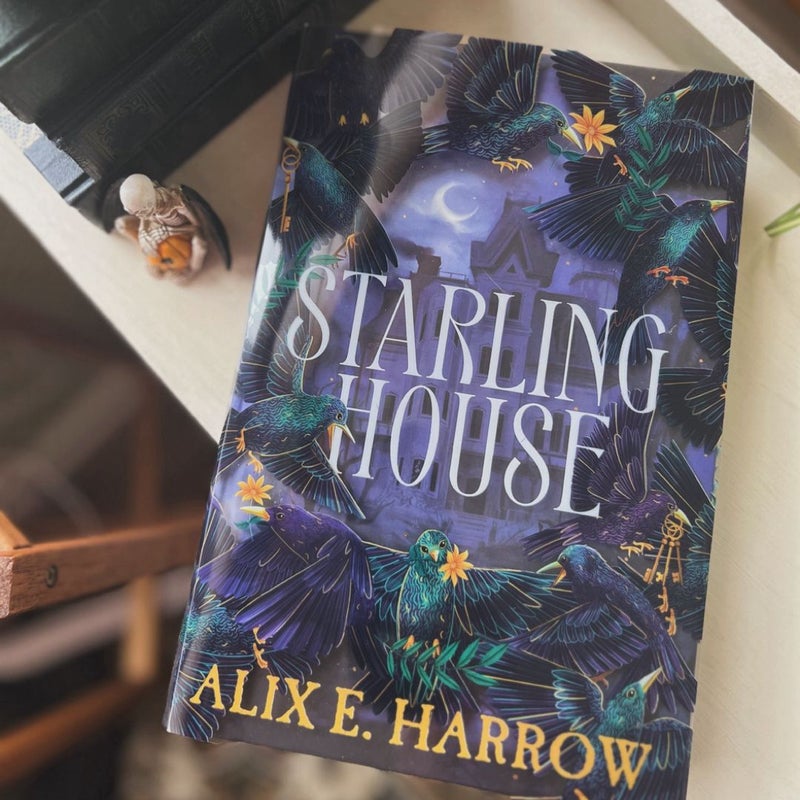 Starling House - Illumicrate Edition