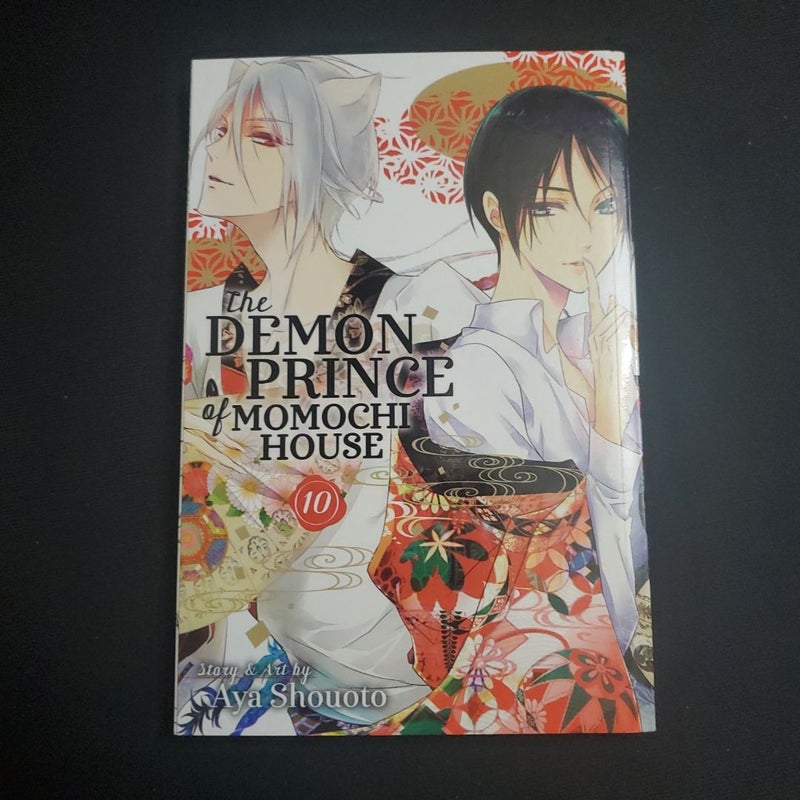 The Demon Prince of Momochi House, Vol. 10