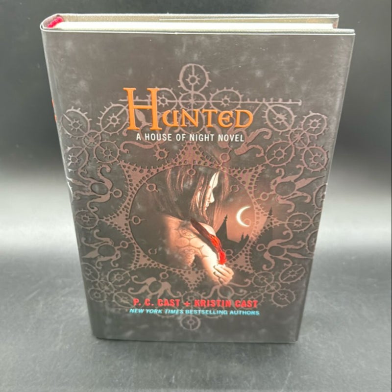 Hunted: A House of Night Novel