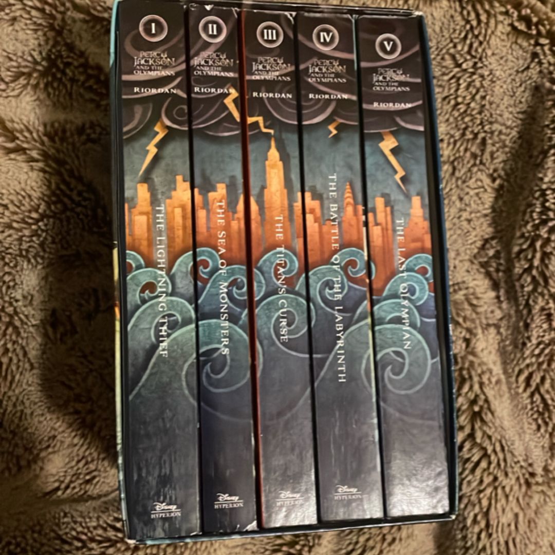 Percy Jackson and the Olympians 5 Book Paperback Boxed Set 