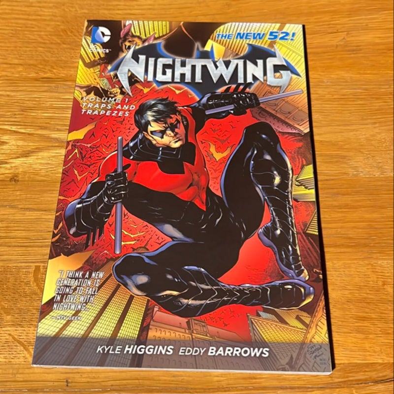 Nightwing Vol. 1: Traps and Trapezes (the New 52)