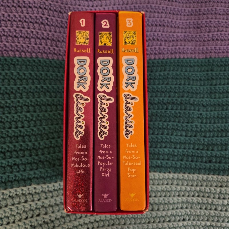 Dork Diaries Box Set (Book 1-3)