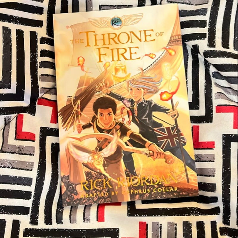 Kane Chronicles, the, Book Two the Throne of Fire: the Graphic Novel (the Kane Chronicles, Book Two)