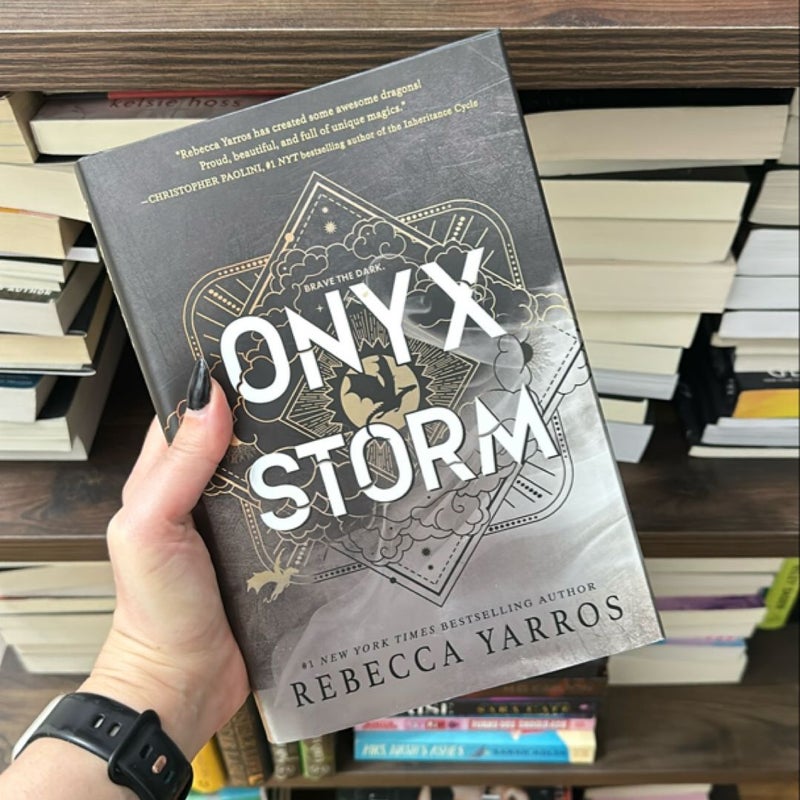 Onyx Storm by Rebecca Yarros (Deluxe Edition)