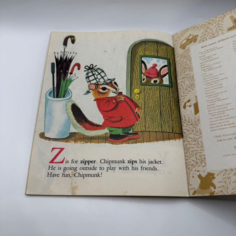 A Little Golden Book Richard Scarry’s Chipmunk’s ABC 