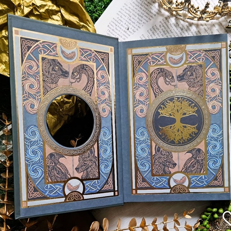 Fabled Exclusive *SIGNED * Of Blade and Wings