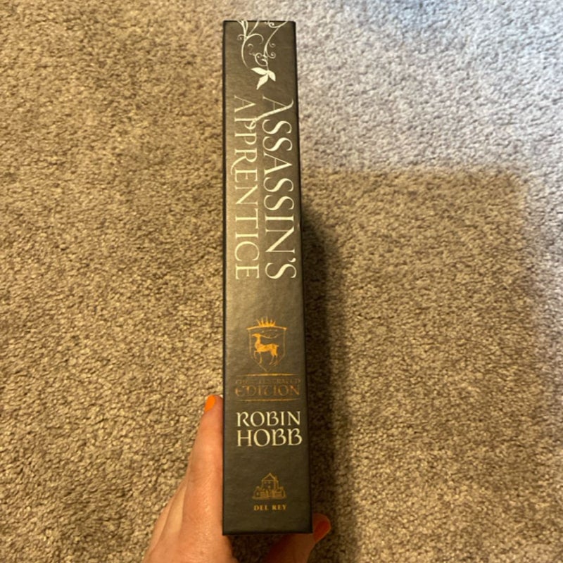 Assassin's Apprentice (the Illustrated Edition)