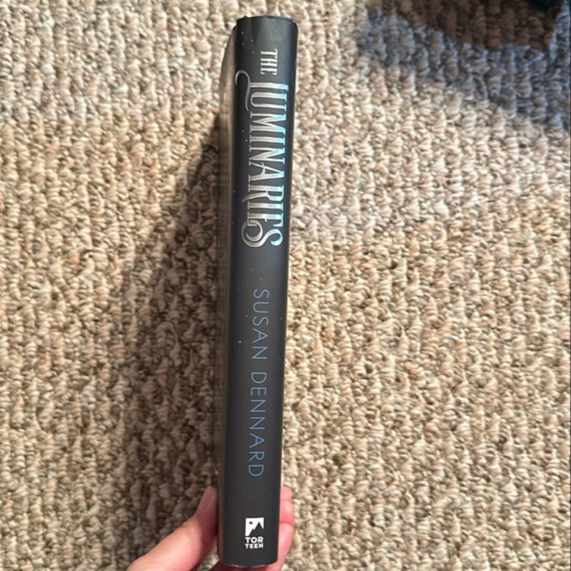 The Luminaries - Hardcover - Sprayed edges and signed