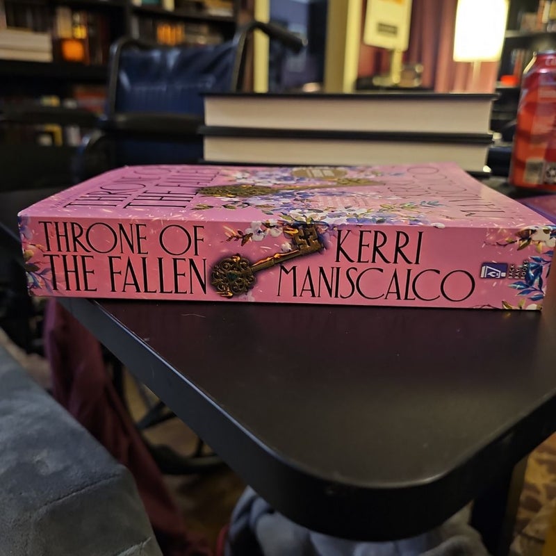 Throne of the Fallen B&N Exclusive Edition