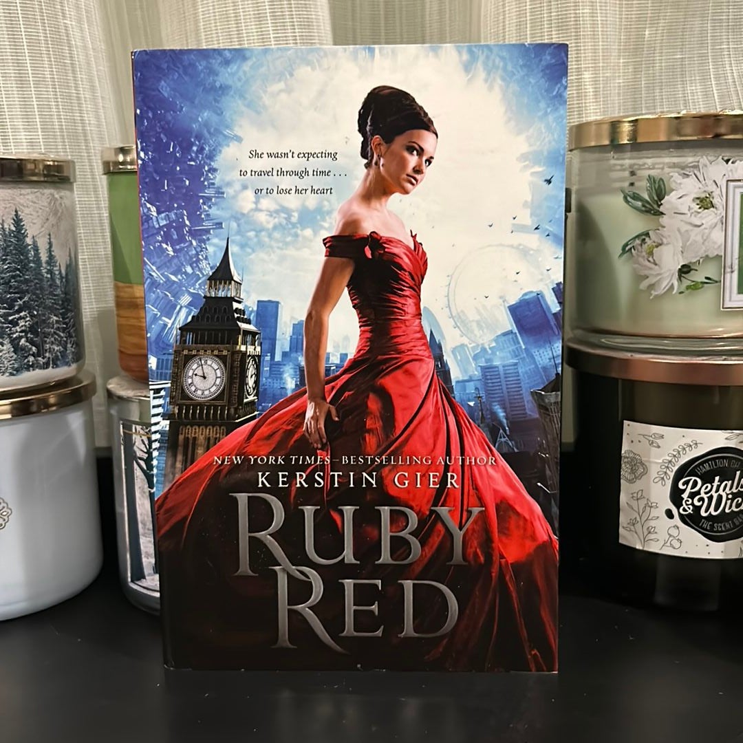 Ruby Red by Kerstin Gier , Paperback Pangobooks