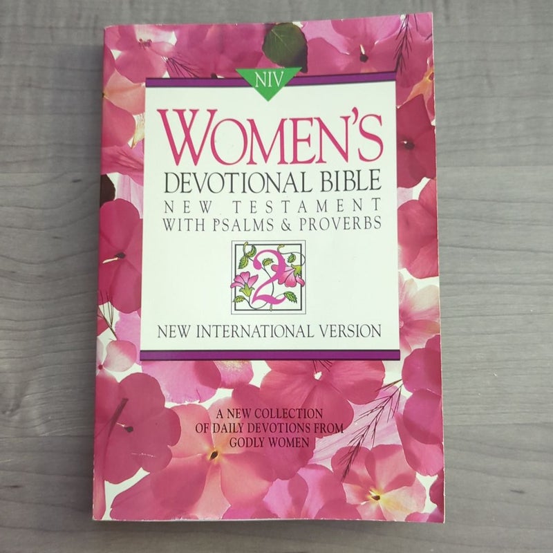 Women's Devotional Bible 2 New Testament with Psalms and Proverbs