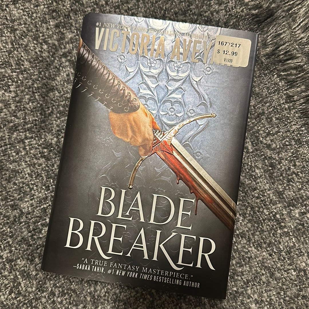 Blade Breaker by Victoria Aveyard, Hardcover Pangobooks