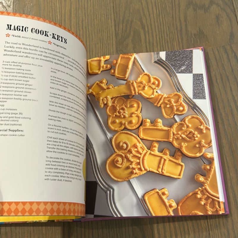 Alice in Wonderland: the Official Cookbook