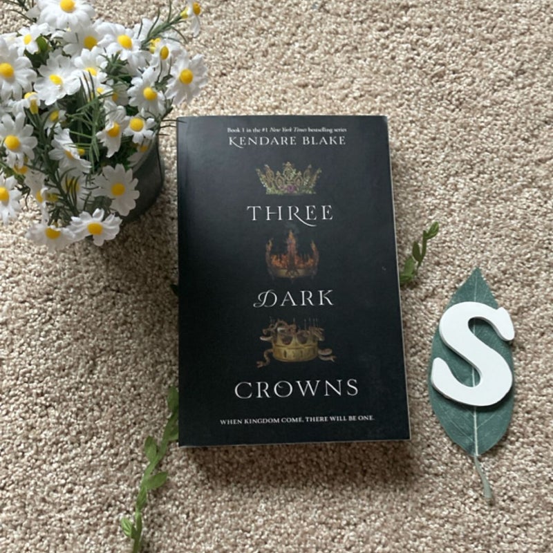 Three Dark Crowns