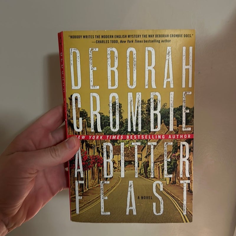 A Bitter Feast by Deborah Crombie, Paperback Pangobooks