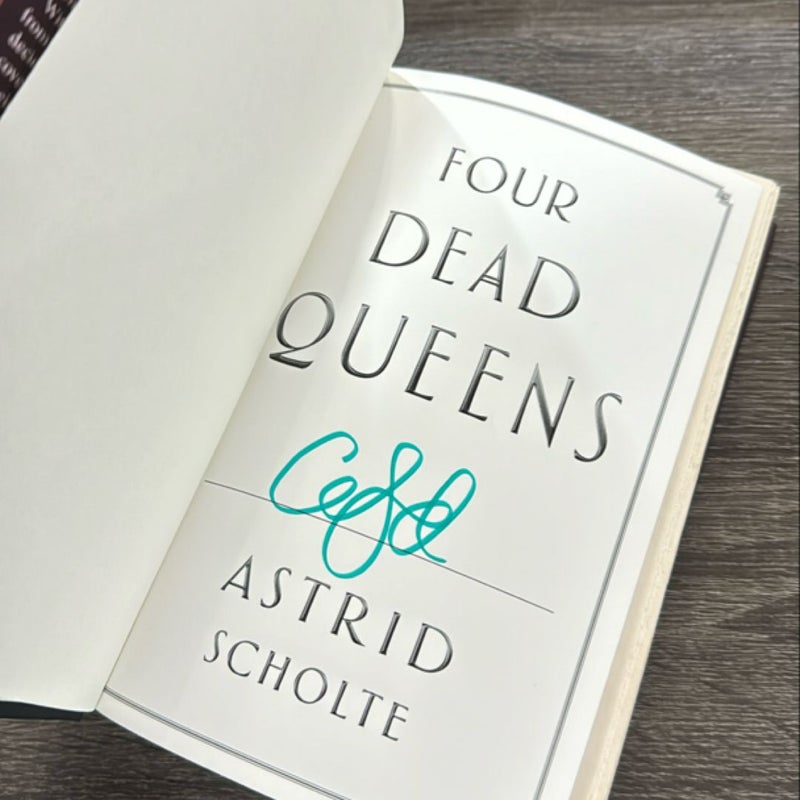 Four Dead Queens (Owlcrate Exclusive)