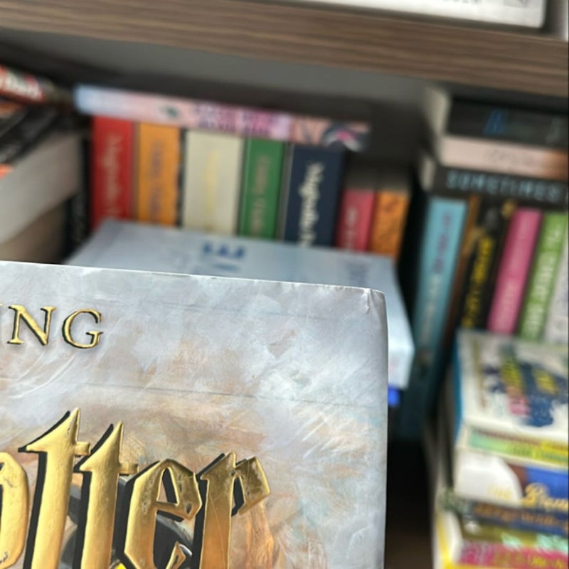 Harry Potter and the Sorcerer's Stone Illustrated Edition