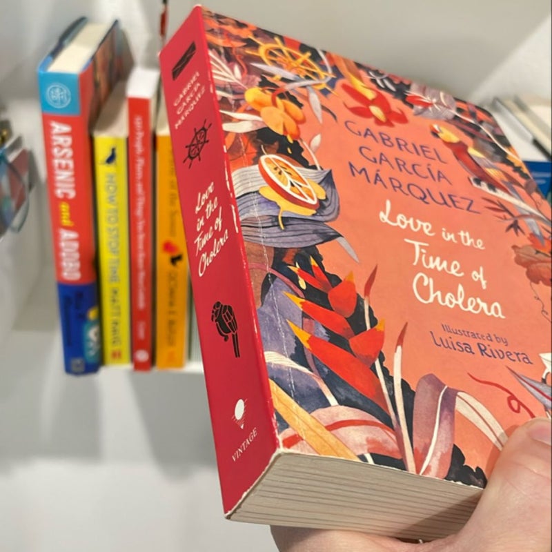 Love in the Time of Cholera (Illustrated Edition)