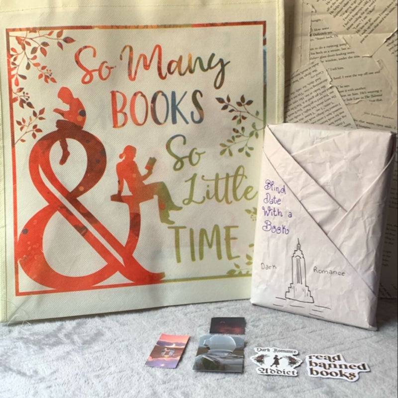 Blind Date with a book + B&N tote bag 